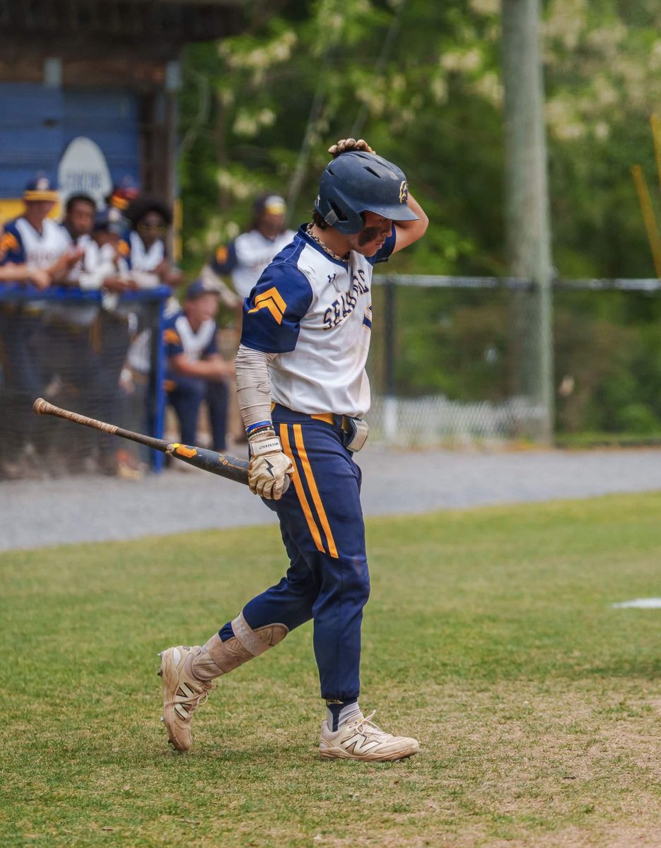 Aaron Wathen on the field in a St. Mary's College of Maryland uniform